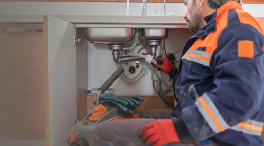 Professional slab leak plumber services in Lynd, MN